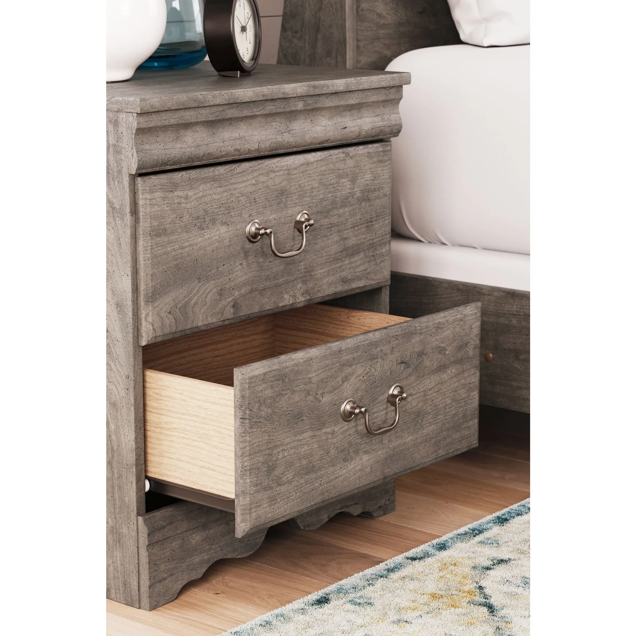 Bayzor Nightstand - Gray