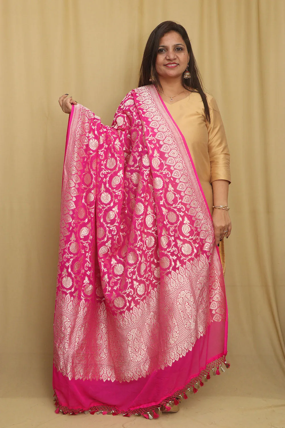 Beautiful Pink Banarasi Handloom Pure Georgette Dupatta
