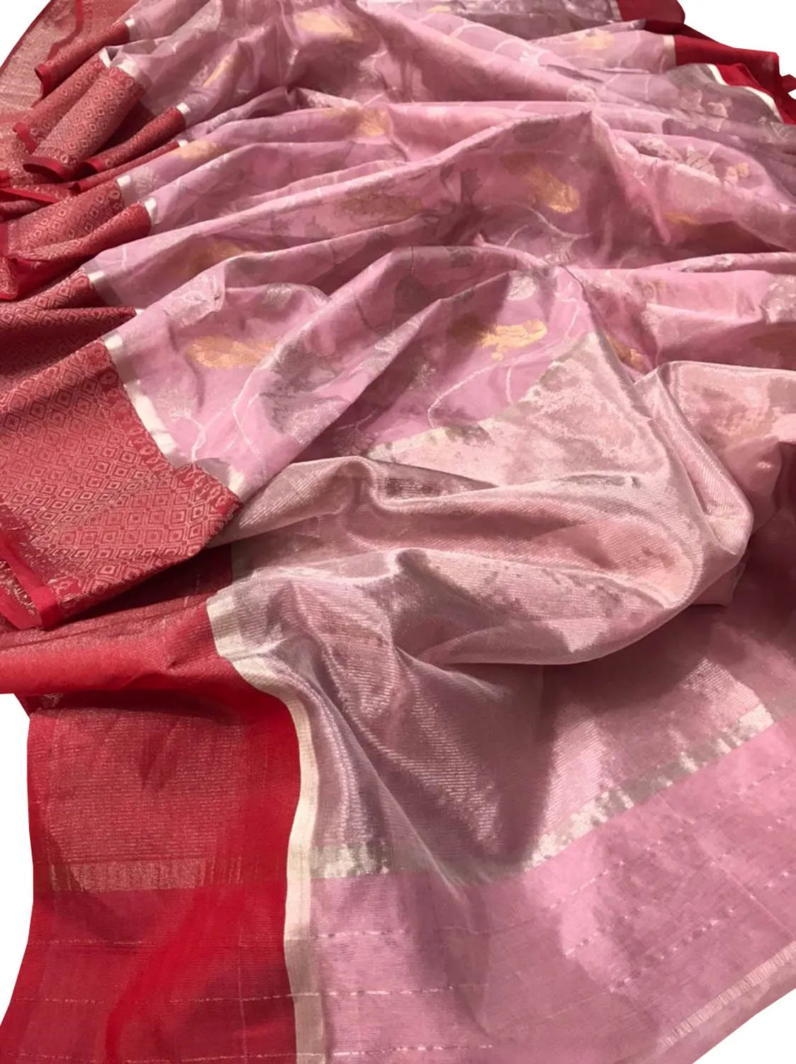 Elegant Pink Chanderi Handloom Silk Saree: A Timeless Classic