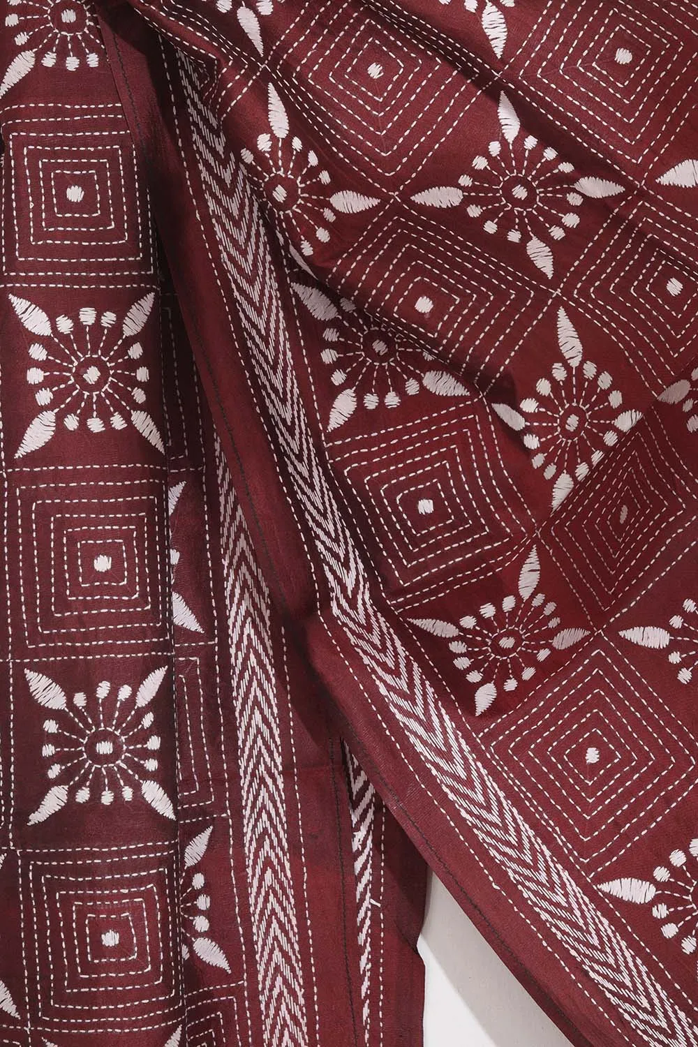 Exquisite Maroon Kantha Silk Stole: Hand-Embroidered Elegance