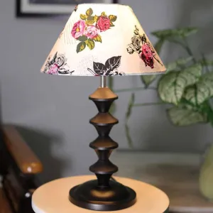 Gracie Bell Metal Stand Table Lamp