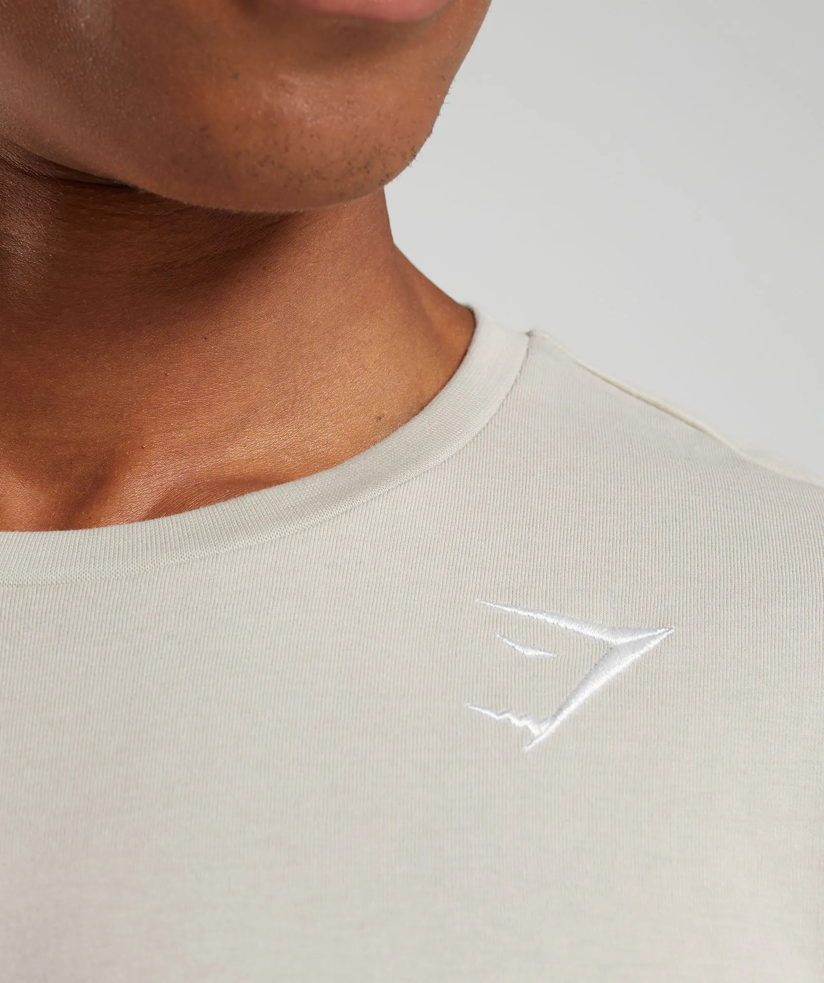 Gymshark Crest Long Sleeve T-Shirt - Pebble Grey