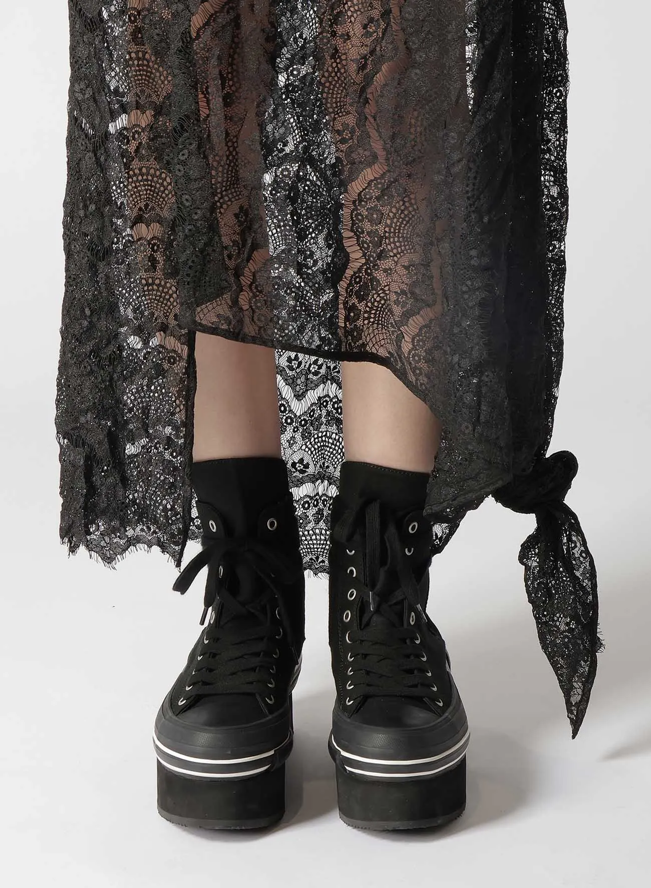 LAWN   SATIN SCALLOP SKIRT