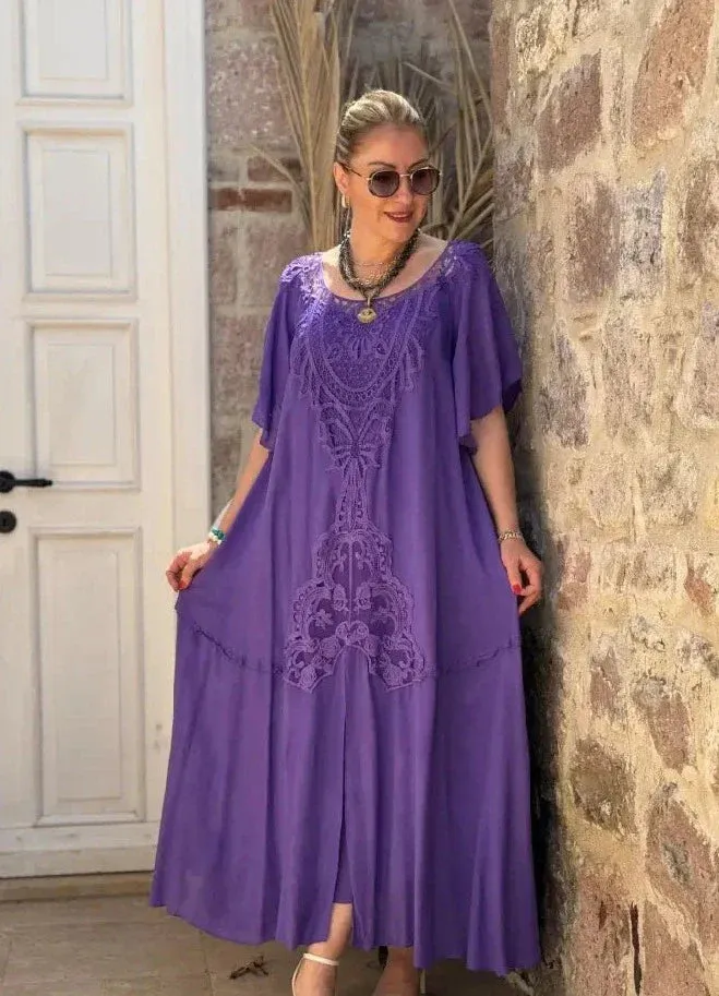 Lucia - Embroidered dress