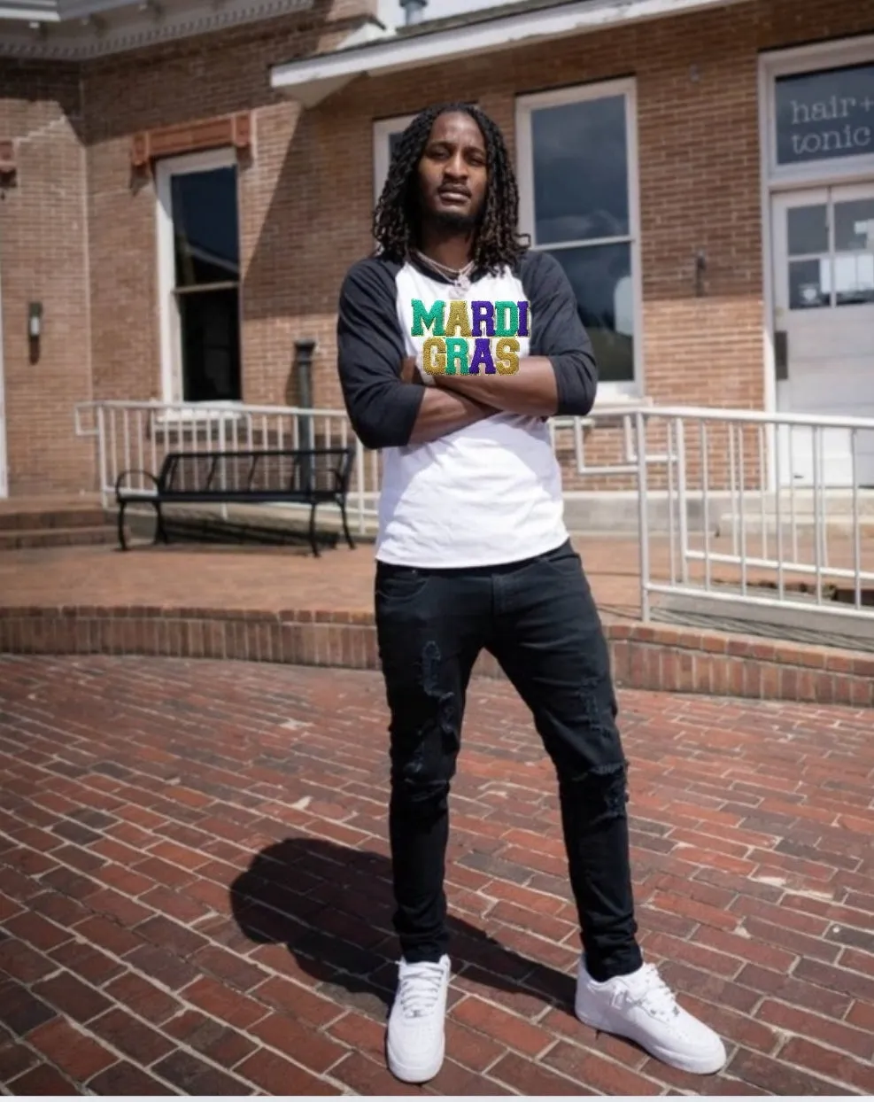 Men white baseball t-shirt trimmed in black