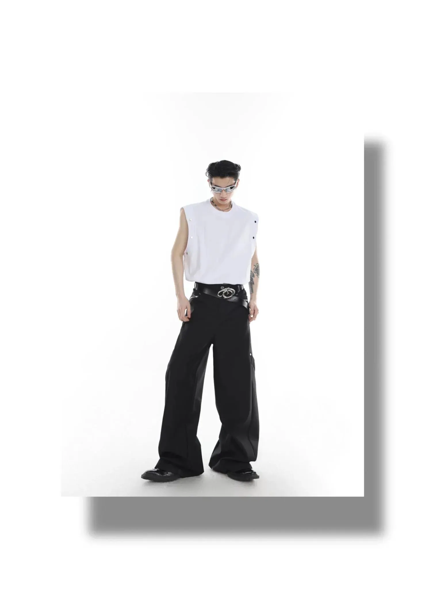 Men's Streetwear Sporty Loose-Fit Tank Top with Metal Button Accents