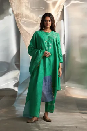 Misr's Embroidered kurta with heavy booti set
