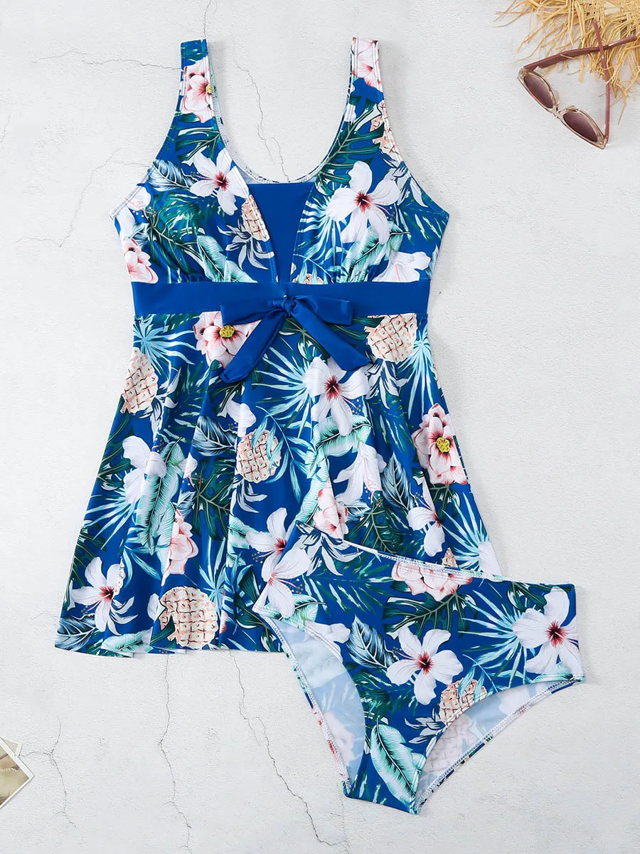 Sleeveless tankini two-piece swimsuit with leaf print