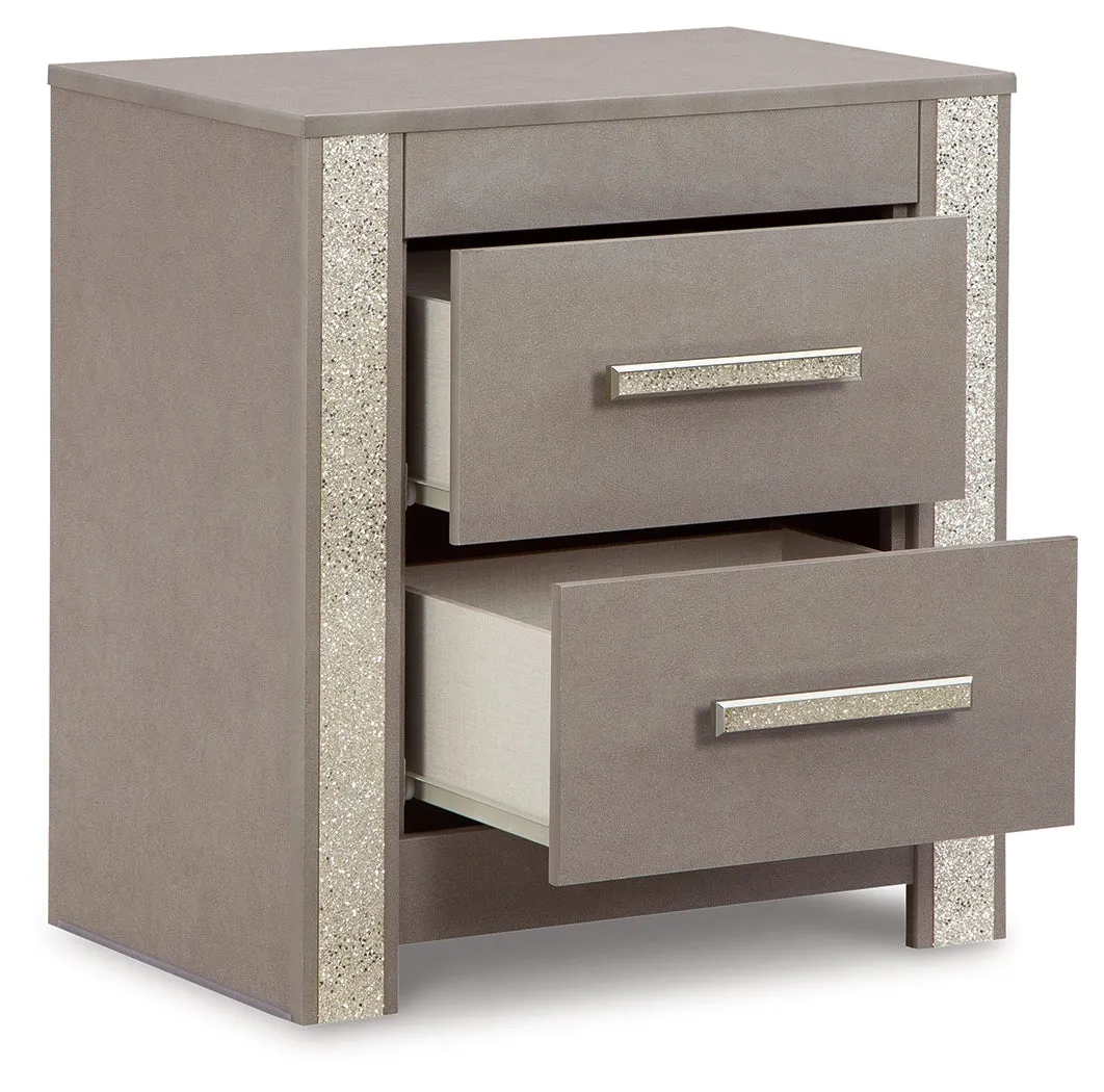 Surancha Queen Poster Bed with Mirrored Dresser and 2 Nightstands in Gray
