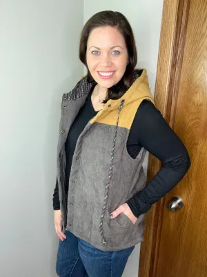 This Side Vest In Grey/Camel