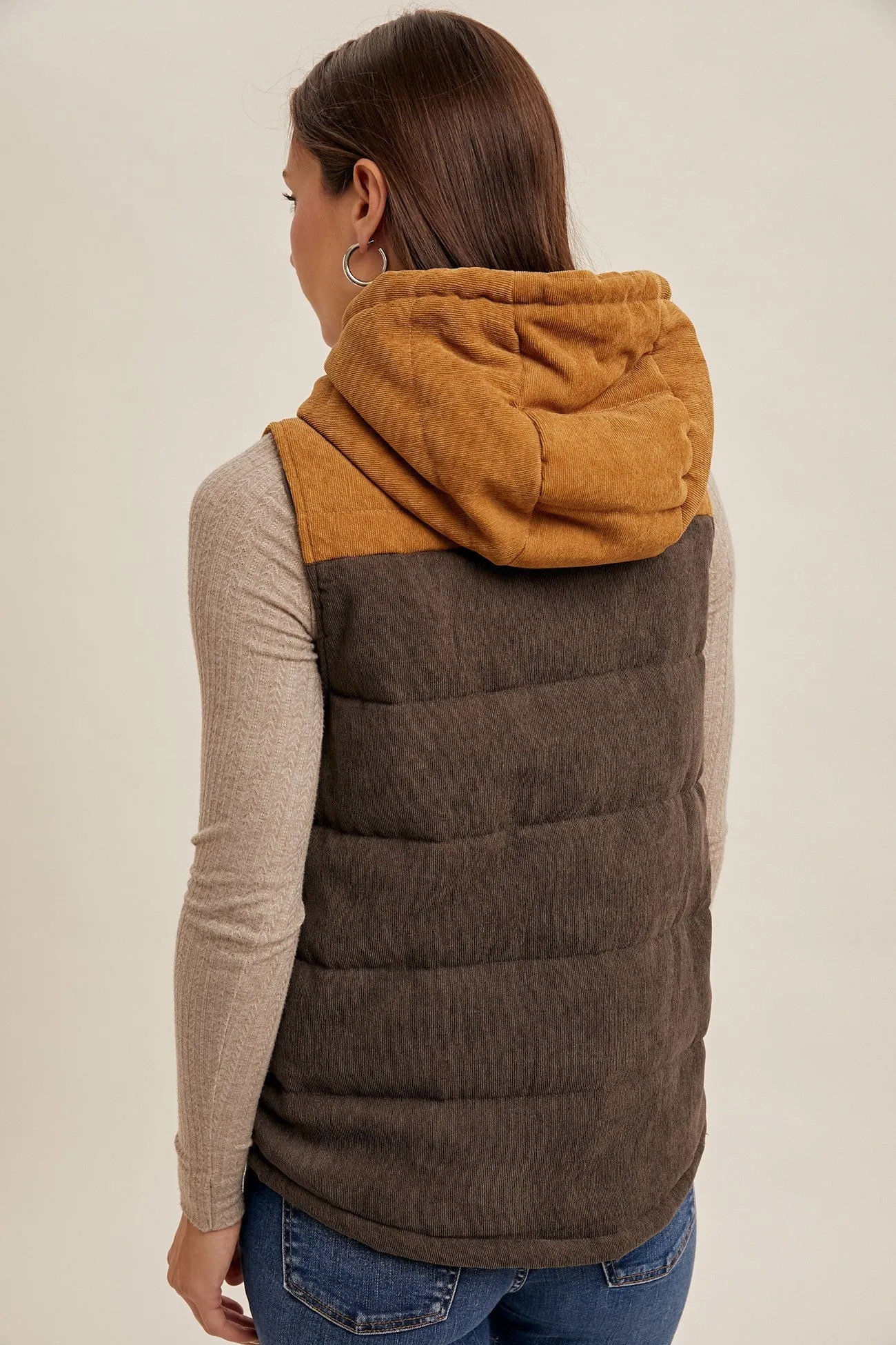 This Side Vest In Grey/Camel